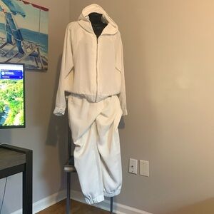 Bebe Jogging white jacket and paints set NWT